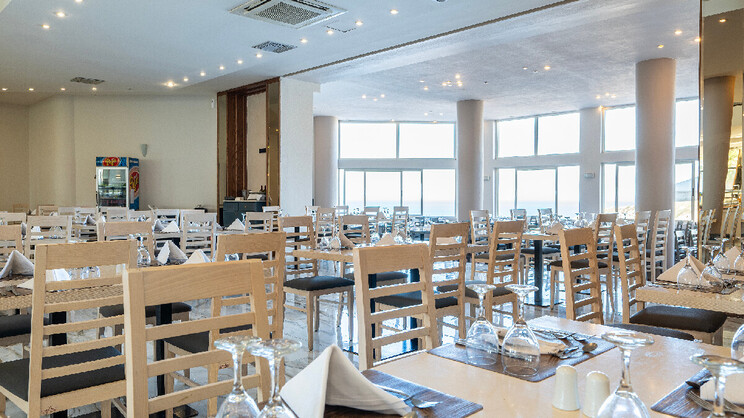 Athina Palace Resort & Spa